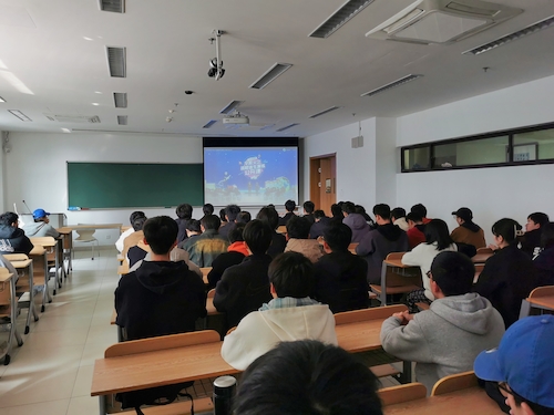 17吃瓜
组织学生观看火灾逃生演练公开课